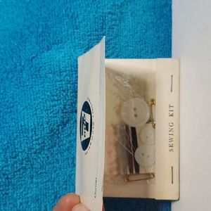 Vintage Travel Sewing Kit 7 Eleven RARE